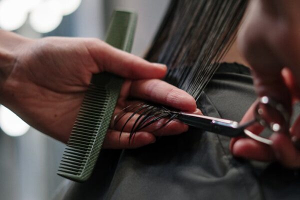 Ontdek de beste kapsalons in Rijnstraat en Rivierenbuurt voor een frisse nieuwe look
