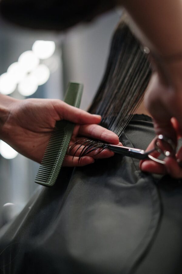 Ontdek de beste kapsalons in Rijnstraat en Rivierenbuurt voor een frisse nieuwe look