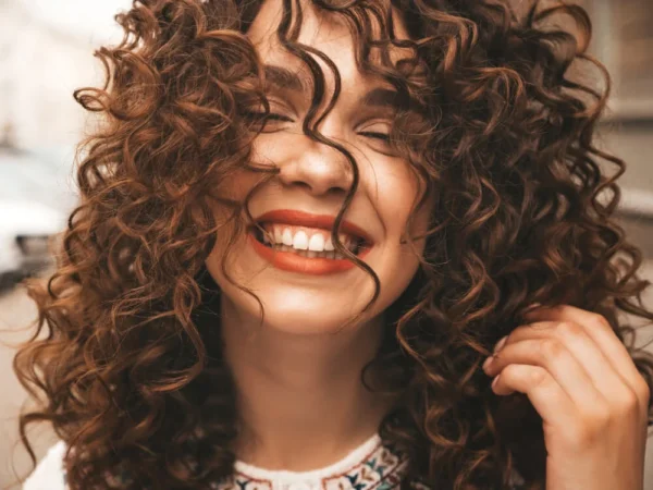 Ontdek de beste zorg voor je krullen en make-up in Utrecht